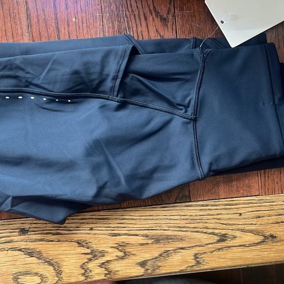 Lululemon Fast and Free High-Rise Tight 25” Pockets
Updated new - Picture 8 of 13